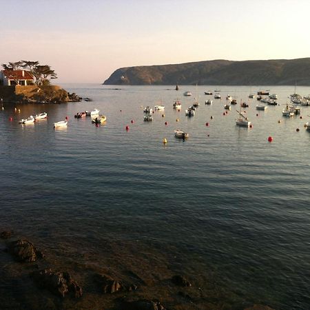 Apartamento Con Vistas Al Mar Cadaques Luaran gambar